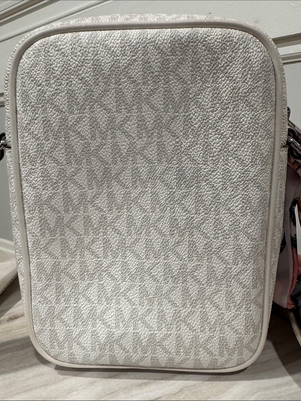 Michael Kors Bag Travel Small Jet Set Logo White Cream Leather Crossbody - Picture 8 of 17